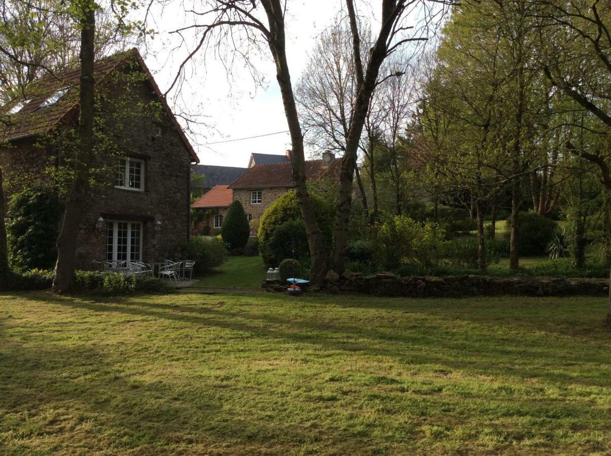 Le Moulin De La Castellerie Bed & Breakfast Moon-sur-Elle Luaran gambar
