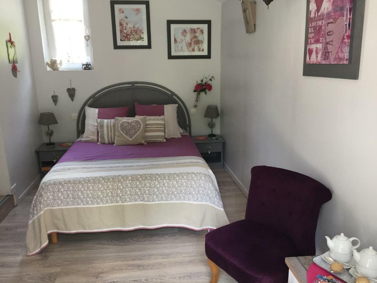 Le Moulin De La Castellerie Bed & Breakfast Moon-sur-Elle Luaran gambar