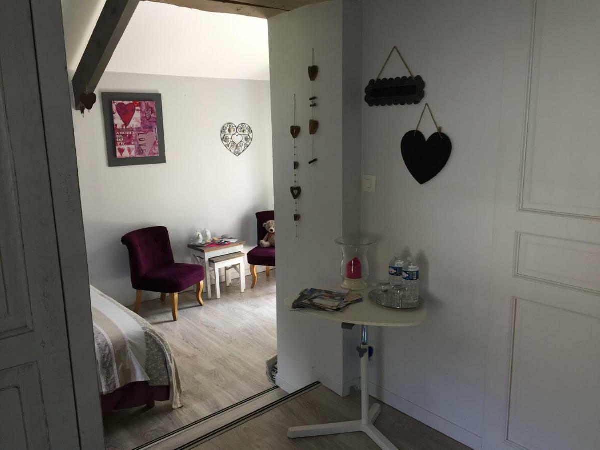 Le Moulin De La Castellerie Bed & Breakfast Moon-sur-Elle Luaran gambar