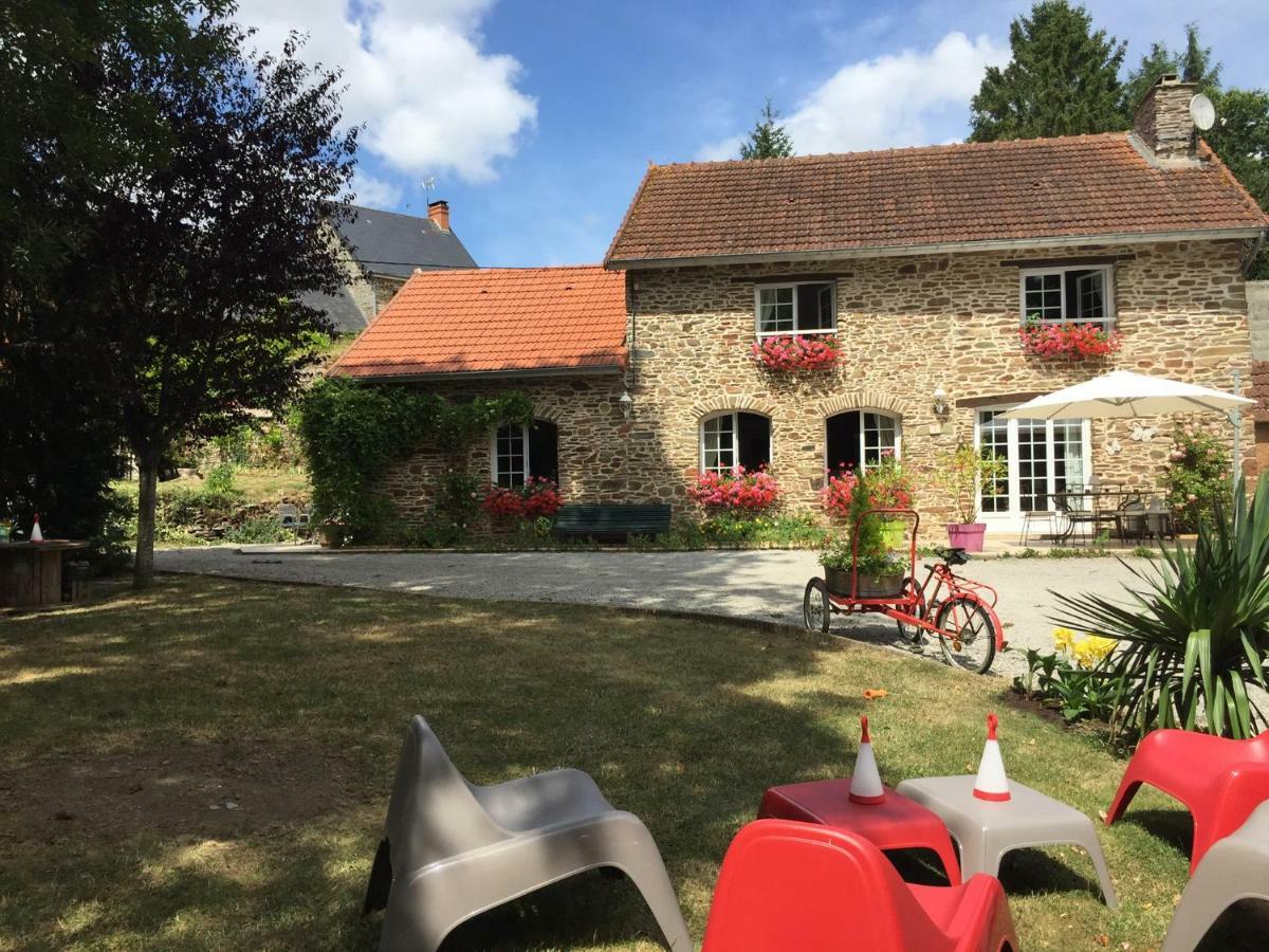 Le Moulin De La Castellerie Bed & Breakfast Moon-sur-Elle Luaran gambar