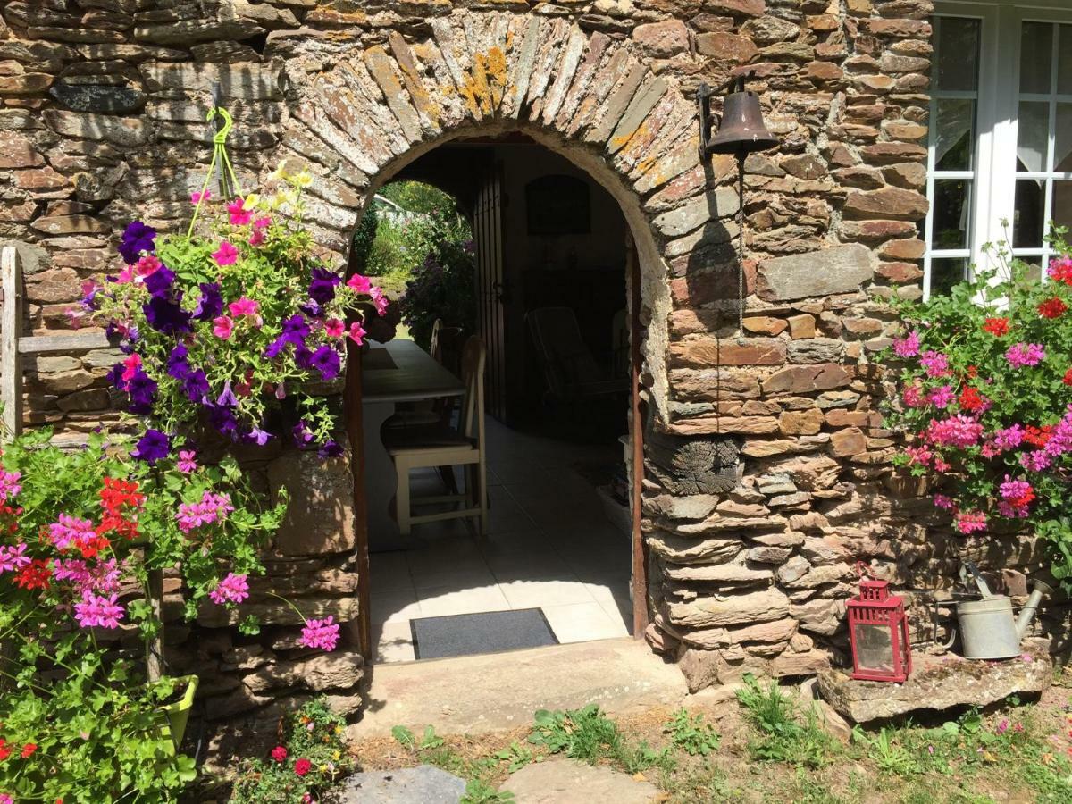 Le Moulin De La Castellerie Bed & Breakfast Moon-sur-Elle Luaran gambar
