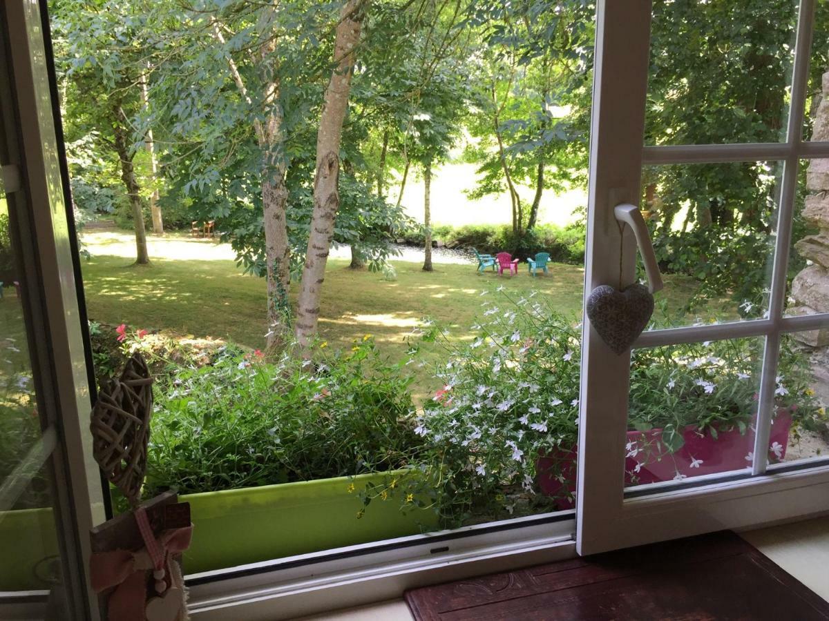 Le Moulin De La Castellerie Bed & Breakfast Moon-sur-Elle Luaran gambar
