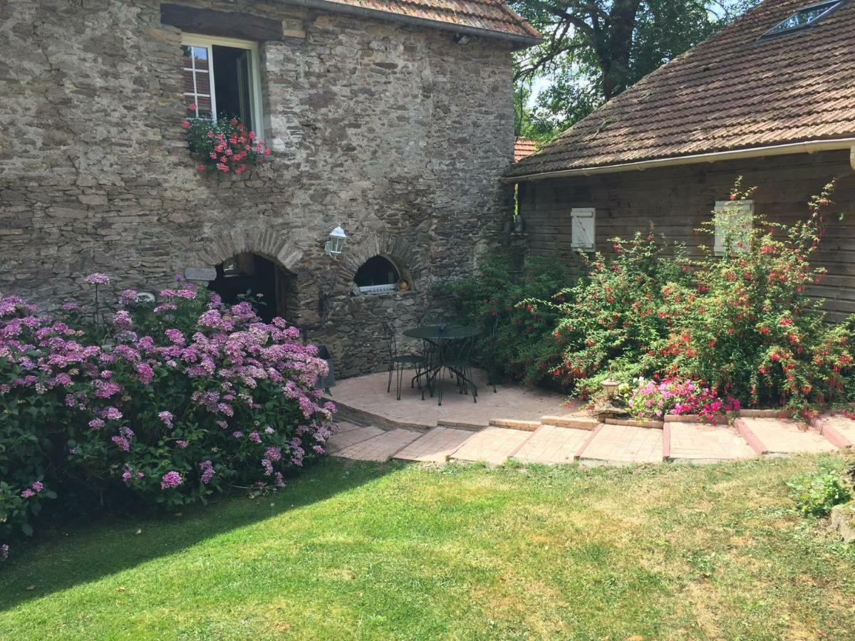 Le Moulin De La Castellerie Bed & Breakfast Moon-sur-Elle Luaran gambar